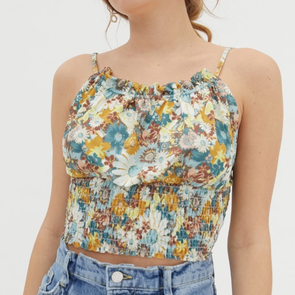 urban outfitters margot smocked cropped cami top in floral multi